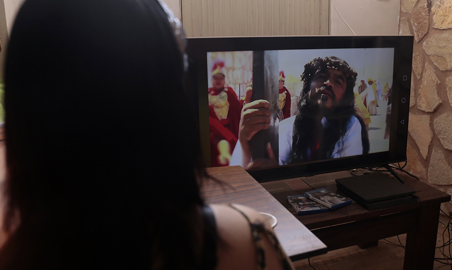 Viacrucis virtual. (Mauricio Román)