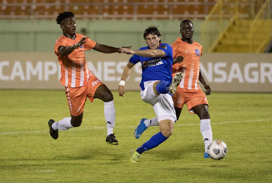 Cruz Azul empata contra el Arcahaie en ida de octavos de final (EFE)