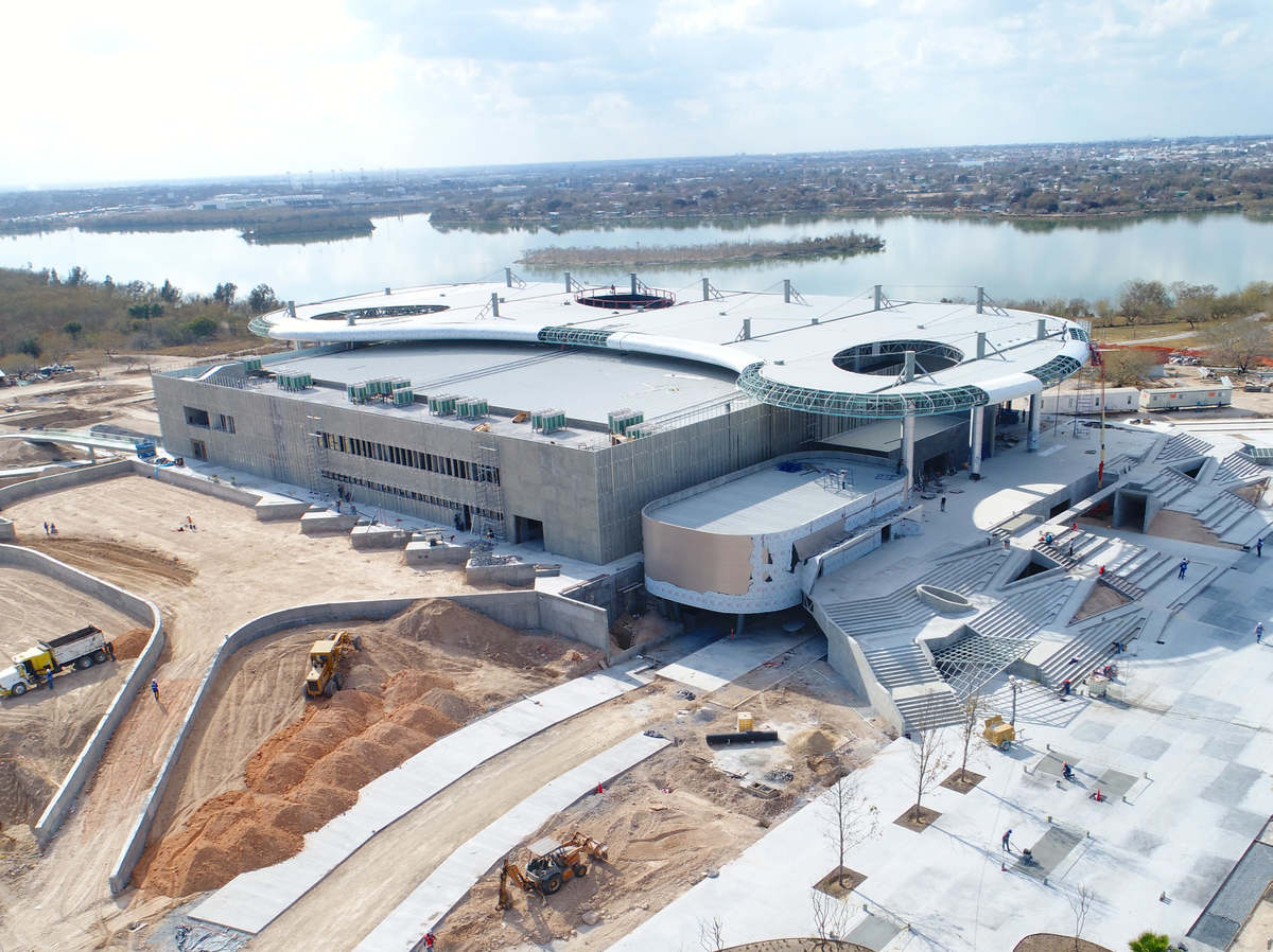 Construcción del Centro de Convenciones de Reynosa, Tamaulipas.
