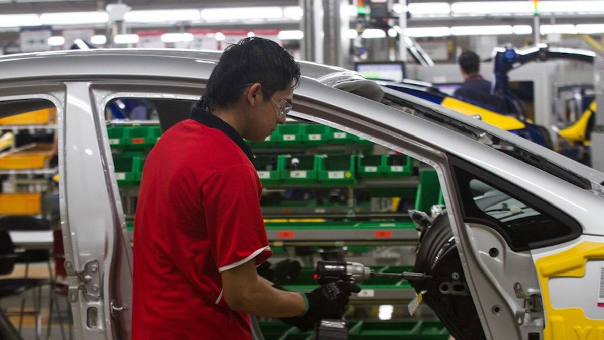 Exportación de autos en México cae a su nivel más bajo para un marzo en cinco años
