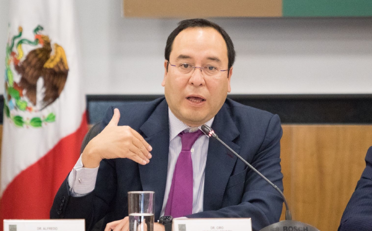 El consejero del INE, Ciro Murayama Rendón, durante una conferencia de prensa. (Cuartoscuro)
