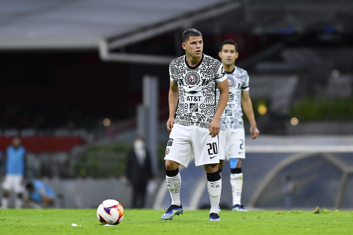 Richard Sánchez en un partido con América (Imago7)