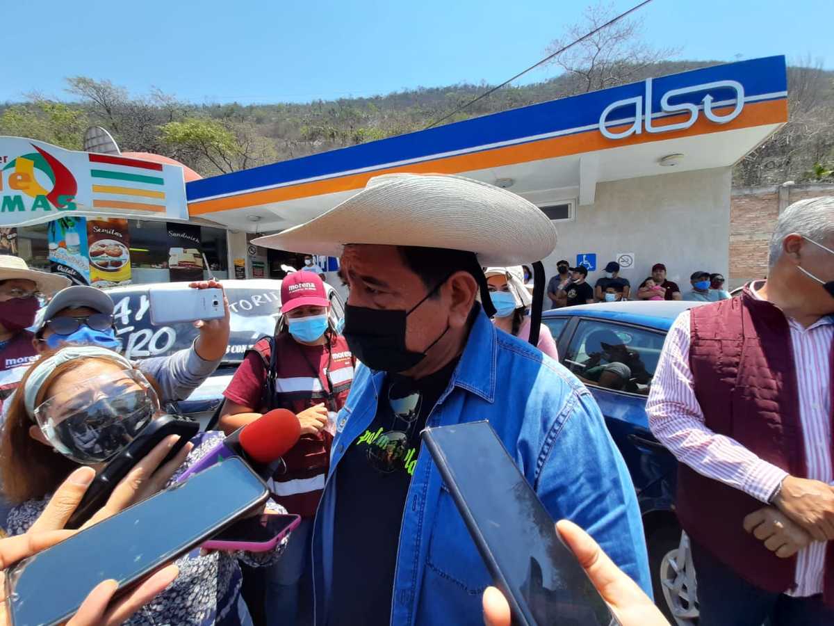 Félix Salgado Macedonio durante su recorrido hacia la Ciudad de México. (Rogelio Agustín Esteban)