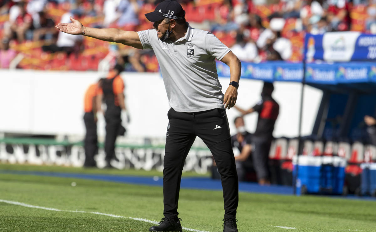 Nacho Ambriz, técnico de León (Mexsport)