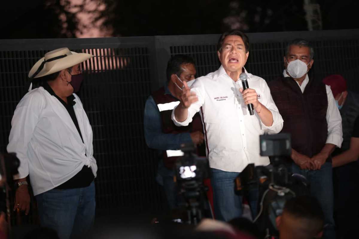 Félix Salgado, Mario Delgado y Raúl Morón en las instalaciones del INE | Jesús Quintanar