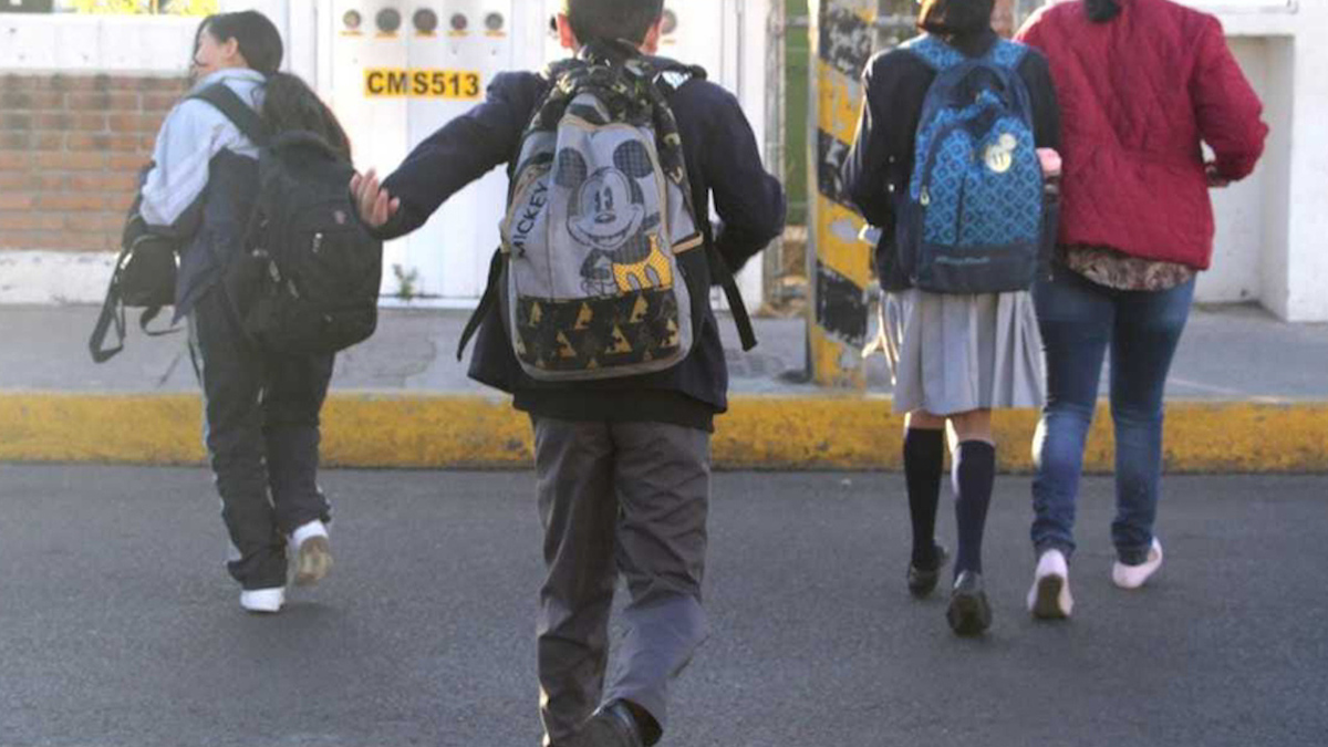 Puebla reanuda clases presenciales en agosto