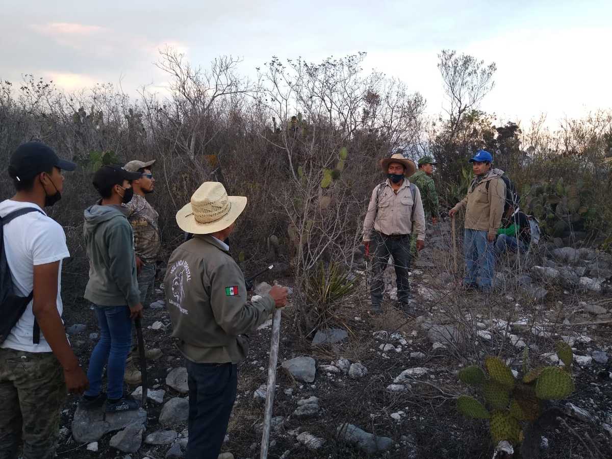 Sofocan incendio en Tlacotepec y Juan N. Mendez. | Especial