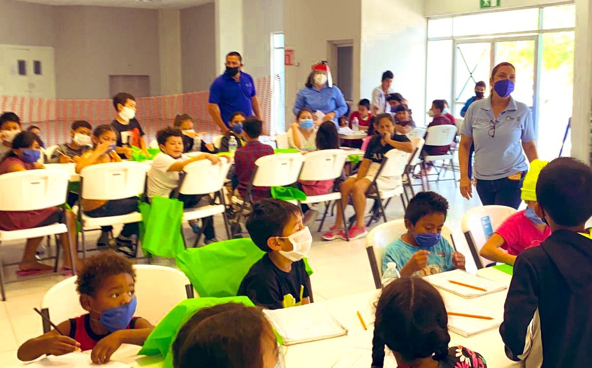 Niños migrantes atendidos en Tamaulipas. (Twitter)