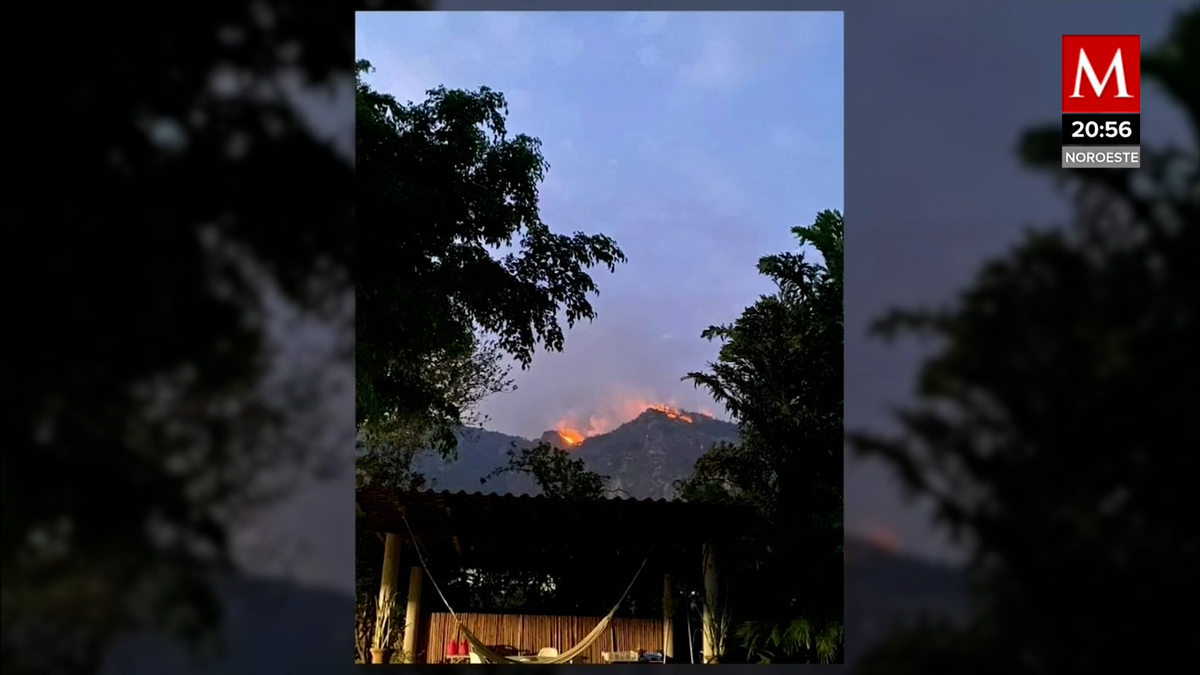 Incendio sin control consume bosque de Tepoztlán