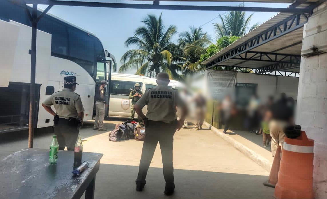 Los migrantes fueron rescatados por elementos de la Guardia Nacional. (Isabel Zamudio)