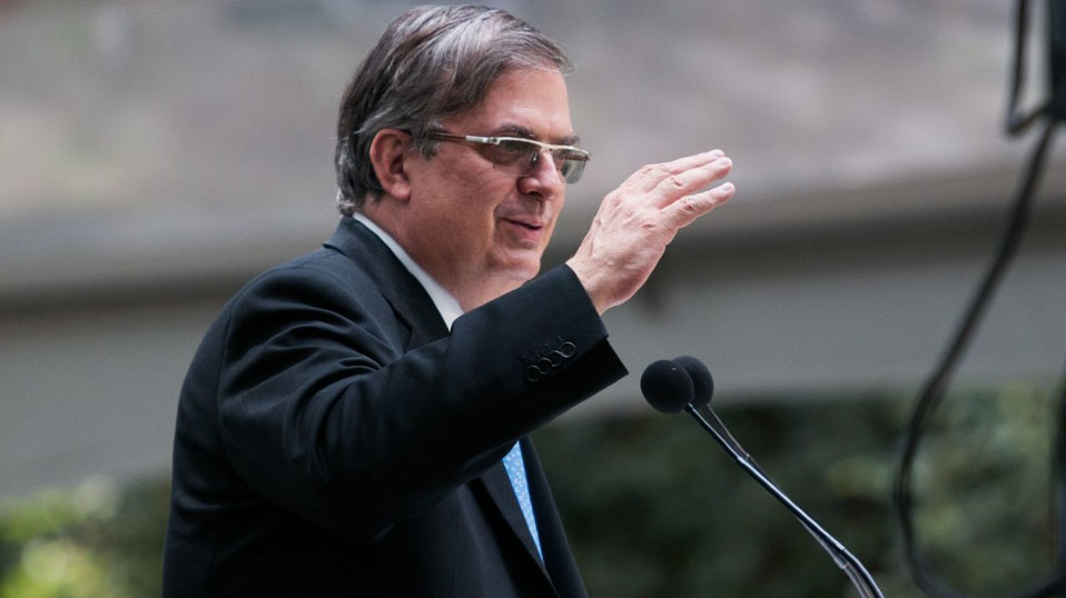 Ebrard: Dependencia del exterior ha significado retrasos al vacunar