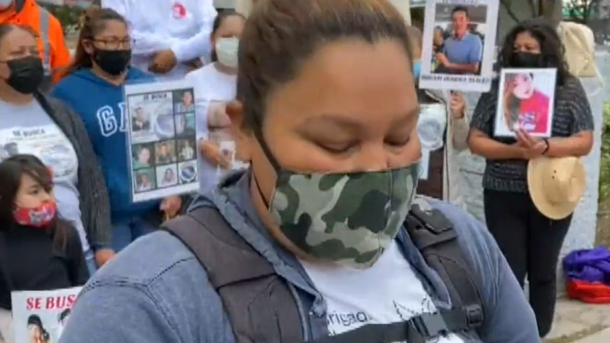 Hallan 10 cuerpos sepultados y 6 desaparecidos en BC