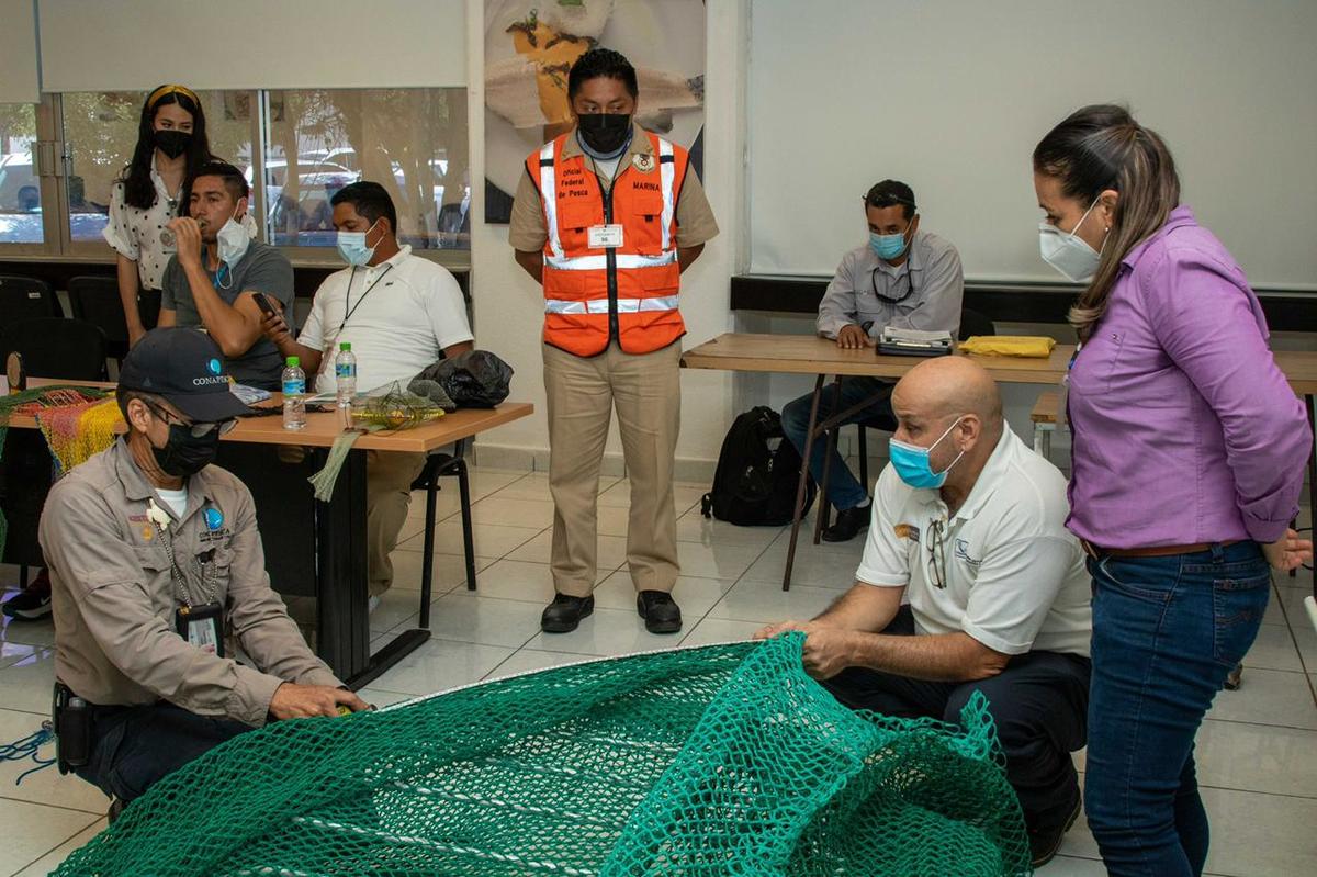 Capacitación sobre tortugas marinas. (Especial)