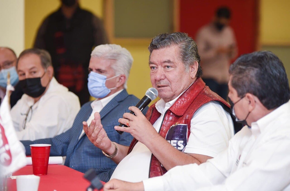 Jorge Hank Rhon se reunió con integrantes Cámara Mexicana de la Industria de la Construcción (CMIC).