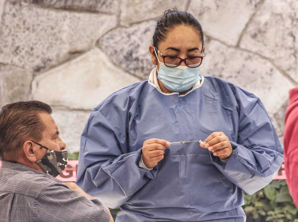 Vacunacón en Puebla. (Melanie Torres)