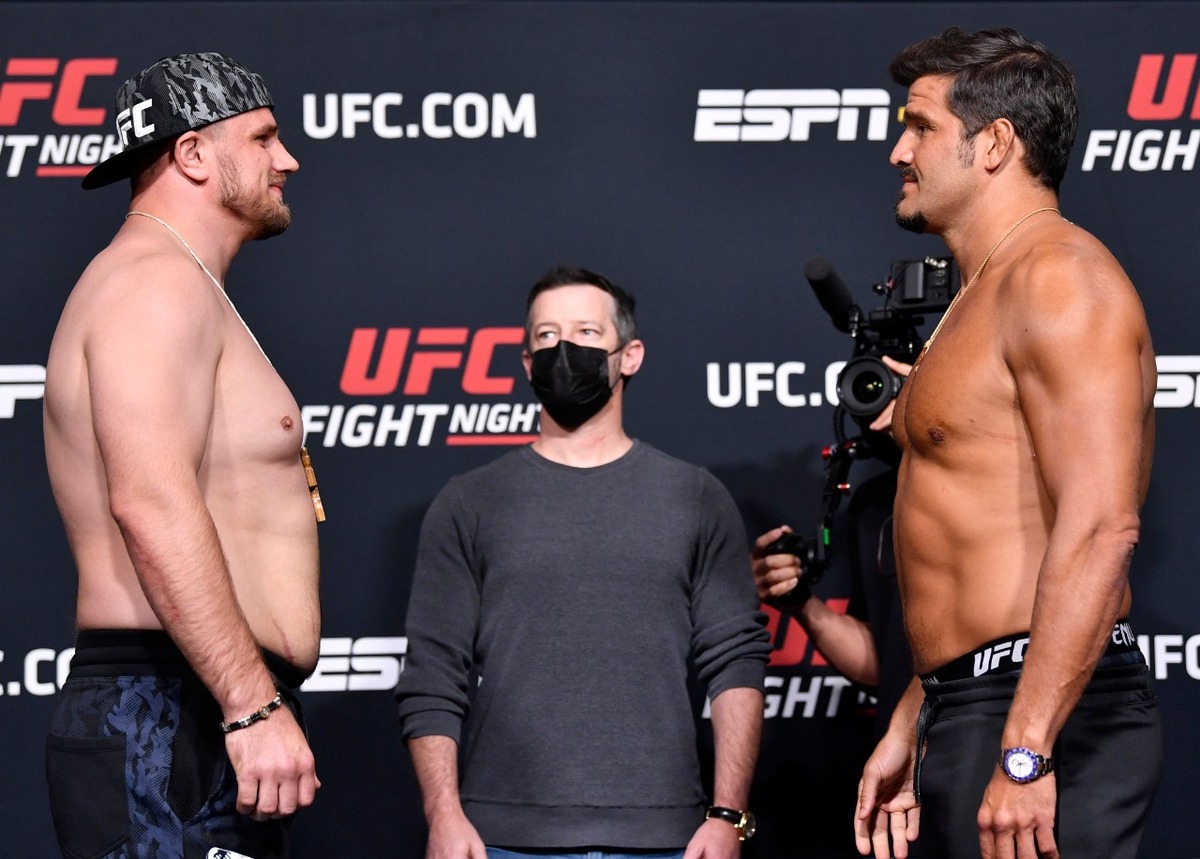 Alexander Romanov y Juan Espino (UFC)