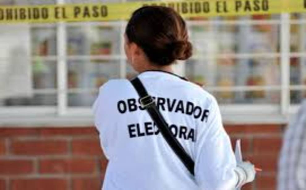 Observador electoral. ARCHIVO.