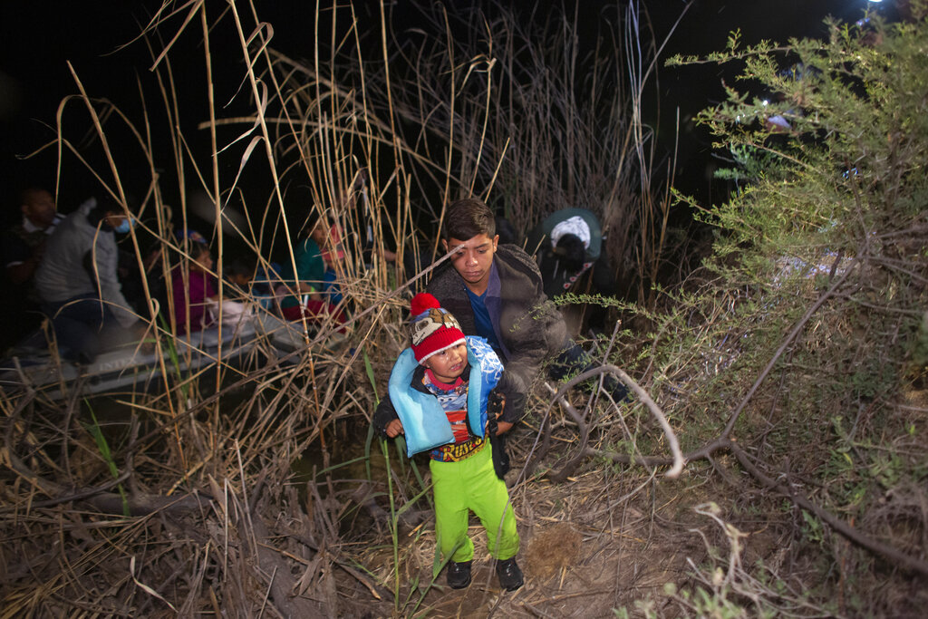 La crisis migratoria se ha disparado durante el gobierno de Joe Biden. (AP)