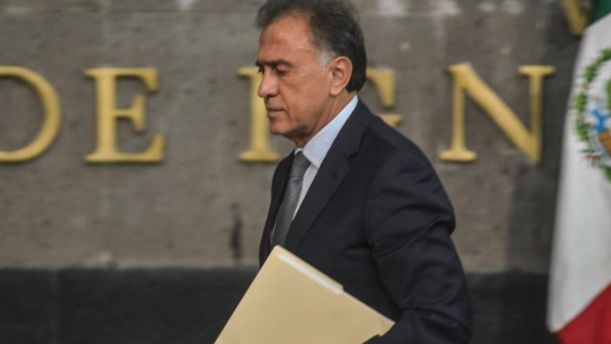 FGR abre investigación contra Miguel Ángel Yunes por su gestión en el ISSSTE