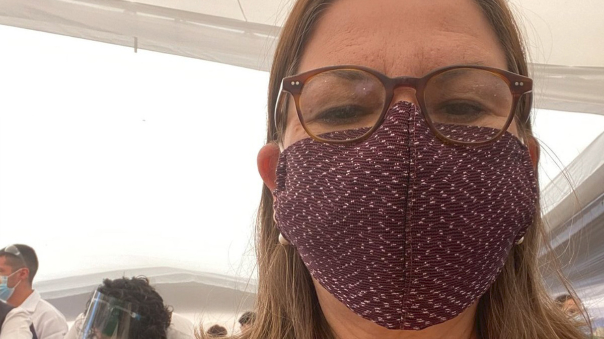 Martha Bárcena, ex embajadora de México en EU, recibe segunda dosis de vacuna anticovid