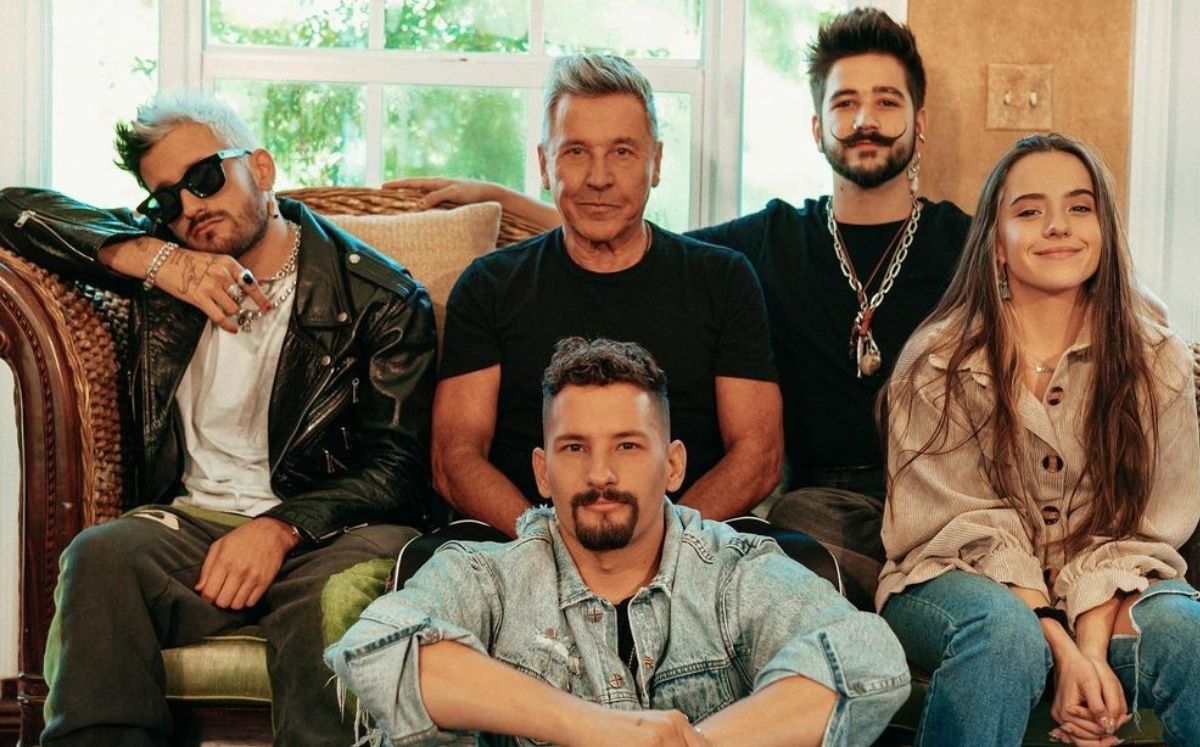 Mau, Ricky, Ricardo, Evaluna Montaner y Camilo (Instagram)