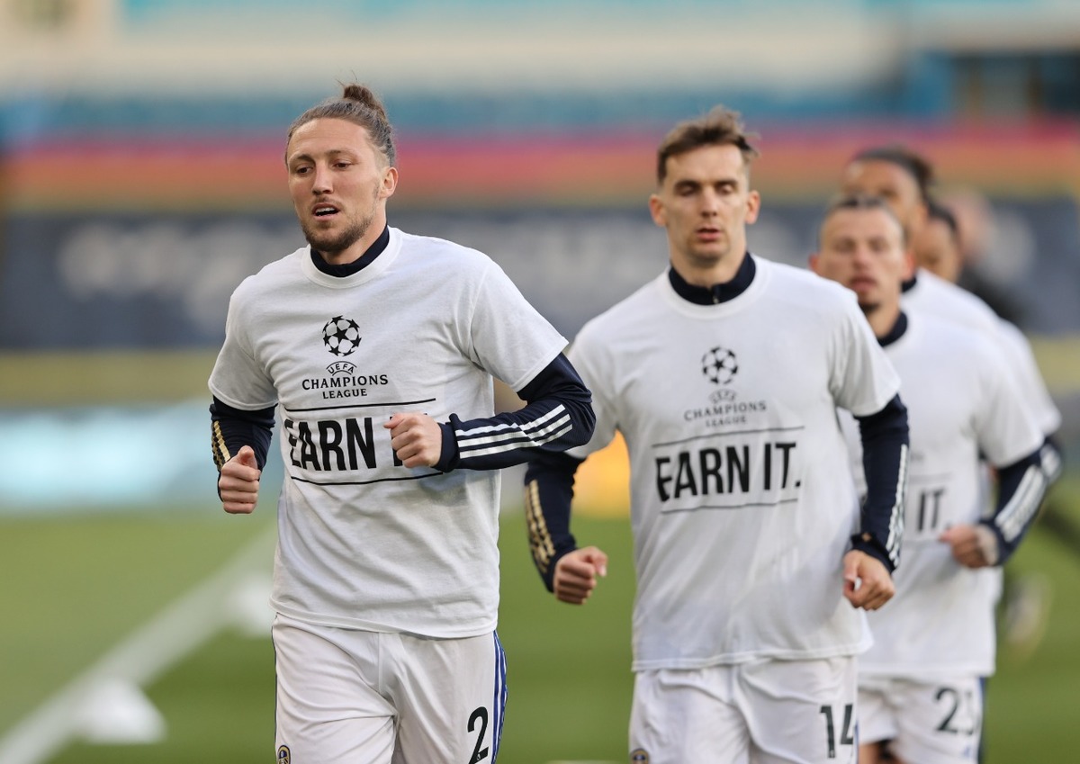 Playeras del Leeds contra la Superliga (Reuters)