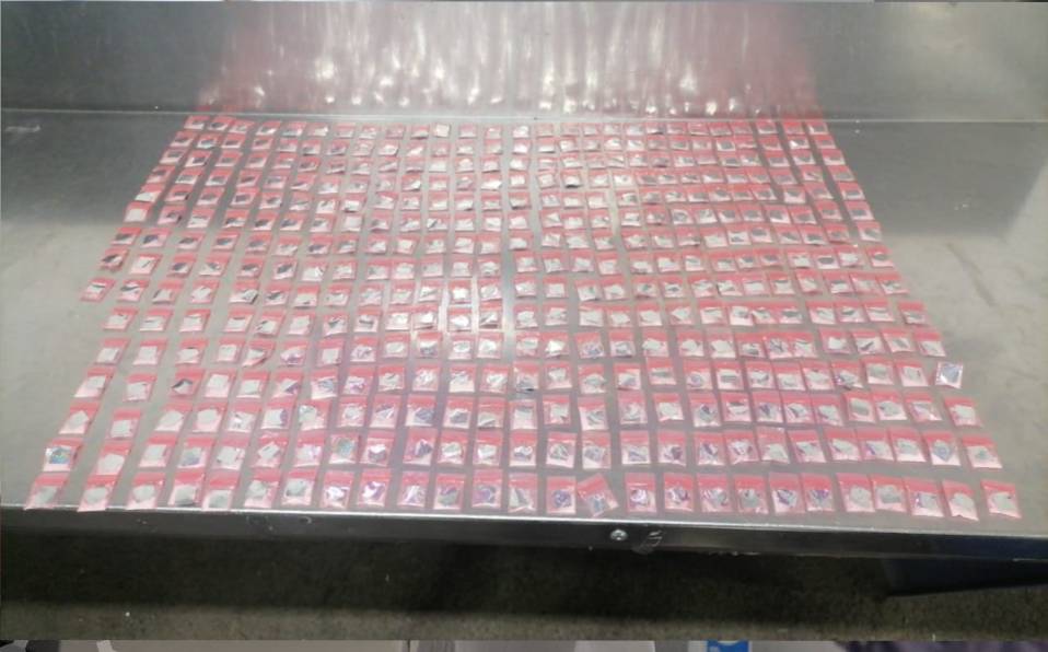 Detienen en León a presunto distribuidor con 400 dosis de droga