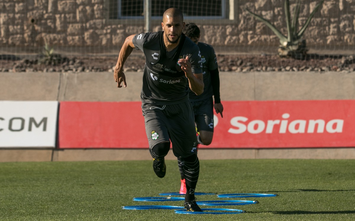 Matheus Dória asegura que se están preparando para tratar de ganar sus dos partidos. (@ClubSantos)
