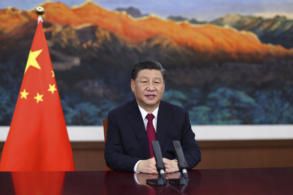 El presidente de China, Xi Jinpiing, durante un mensaje televisado. (AP / Archivo)