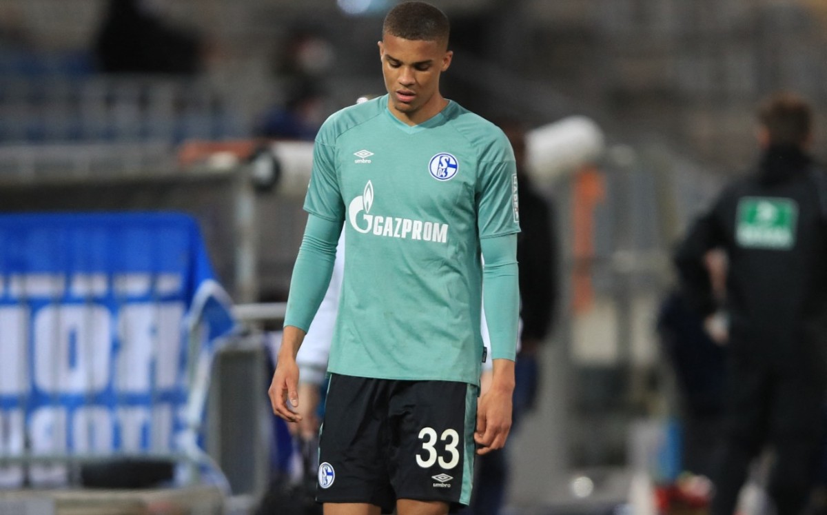 Schalke 04 desciende a segunda tras 30 años en primera división (AFP)