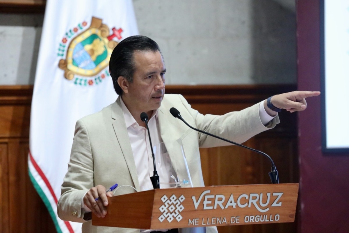 Cuitláhuac García indicó que se indagan las causas de la vacunación a la normalista.
