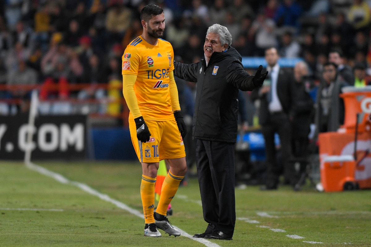 Gignac y Ricardo Ferretti (Imago7)