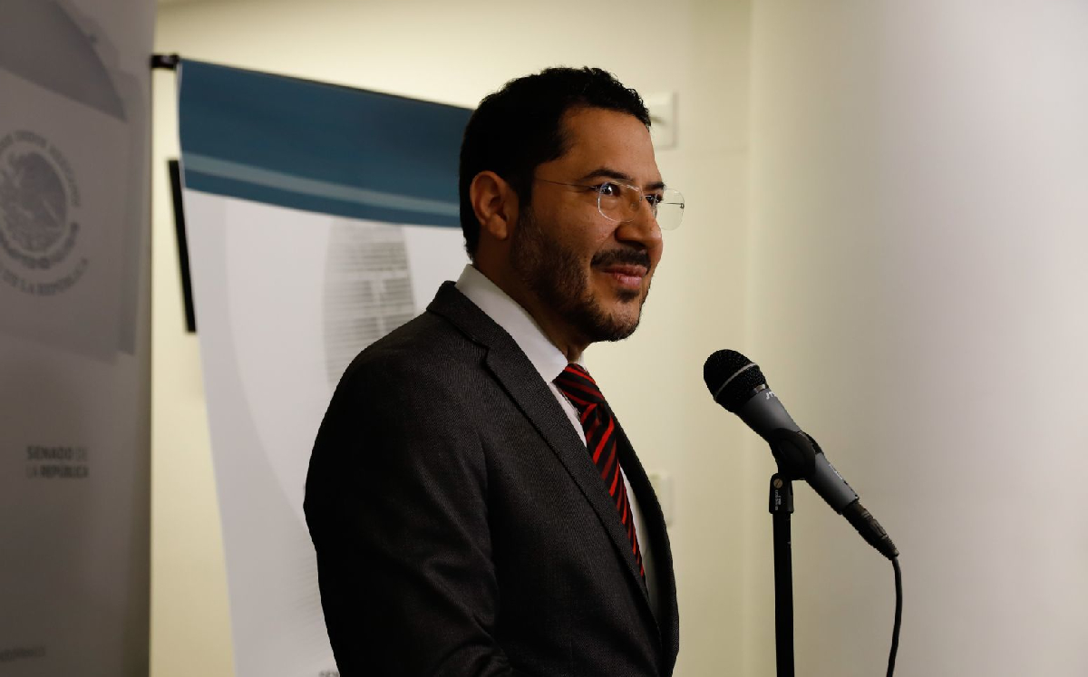 Martí Batres, de Morena, en una conferencia en el Senado de la República. (Cuartoscuro)