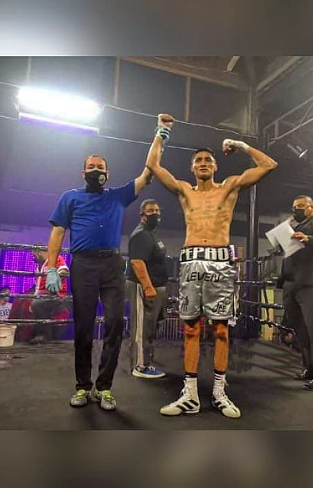 'Pepao' Meza se prepara para compartir cartelera con el 'Canelo' Álvarez. (Especial)