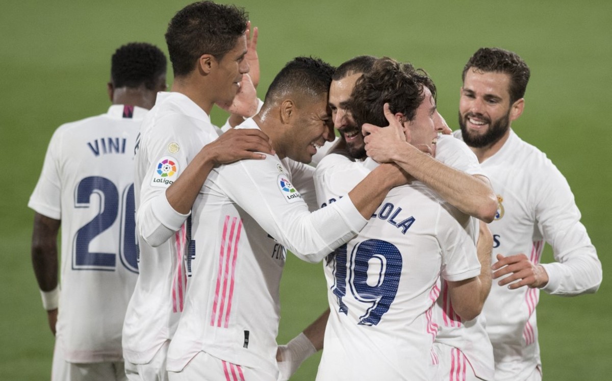 Real Madrid golea 0-3 al Cádiz (AFP)
