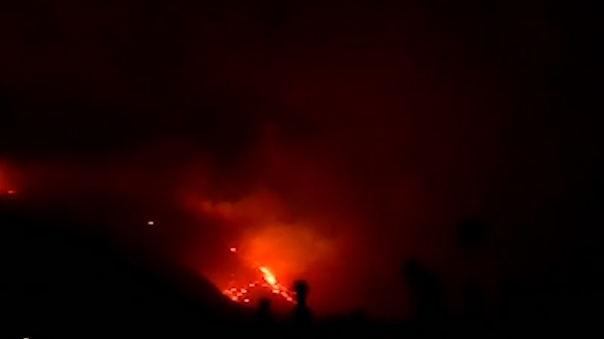 Tamaulipas . Siguen trabajos para apagar incendio en Miquihuana