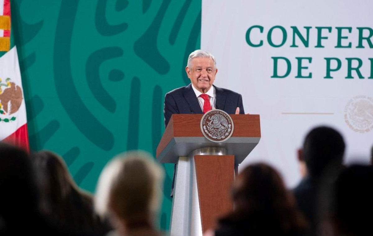 AMLO aseguró que no hay denuncias por vacunas anticovid falsas de Pfizer. | Especial