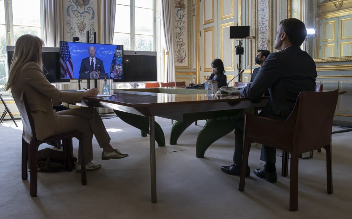 Varios contratiempos han ocurrido durante la sesión virtual que reúne a 40 líderes para hablar de la crisis climática. (AFP)
