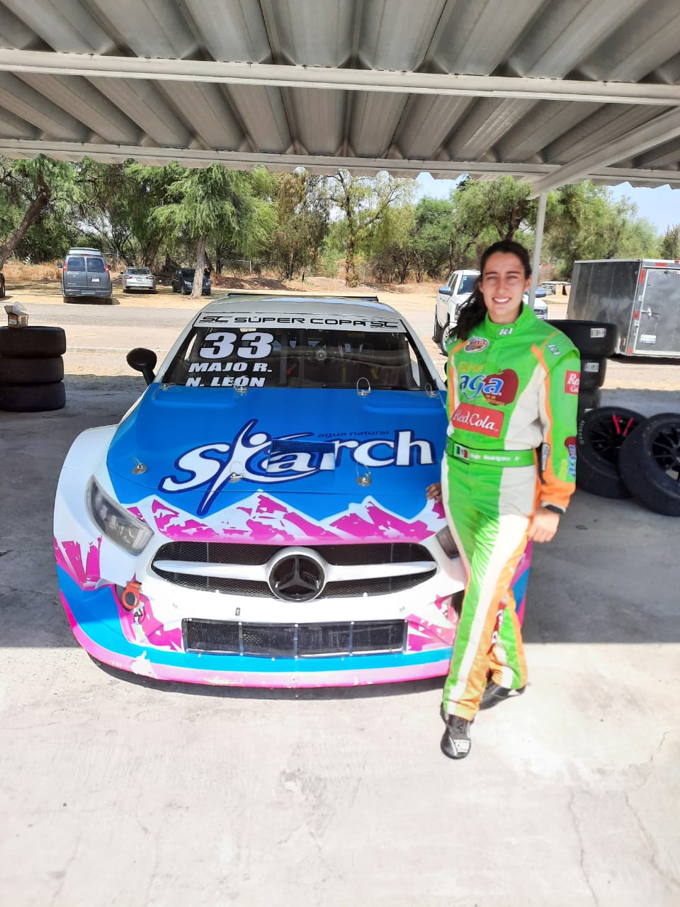 "MaJo" Rodríguez disfruta su debut en Mercedes Benz | Especial