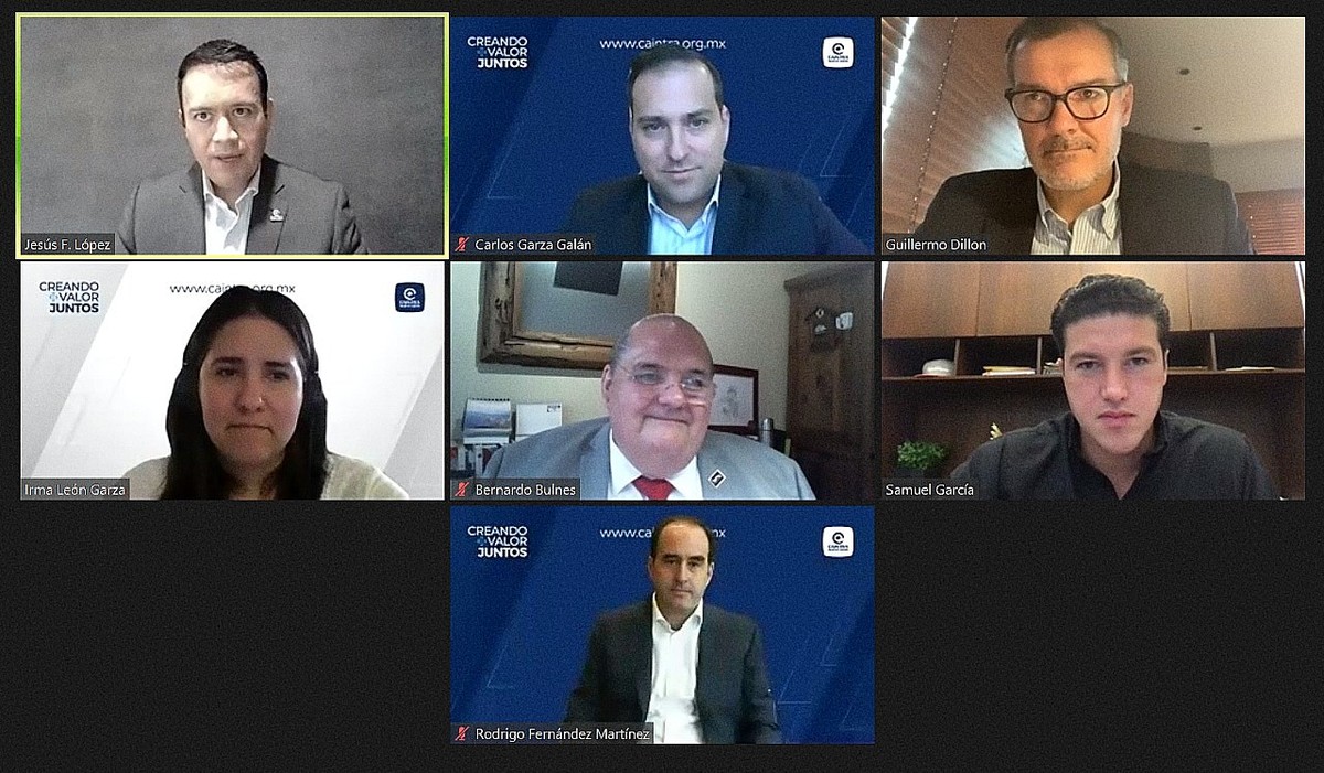Samuel García en reunión virtual con los socios de Caintra. Foto: Especial.
