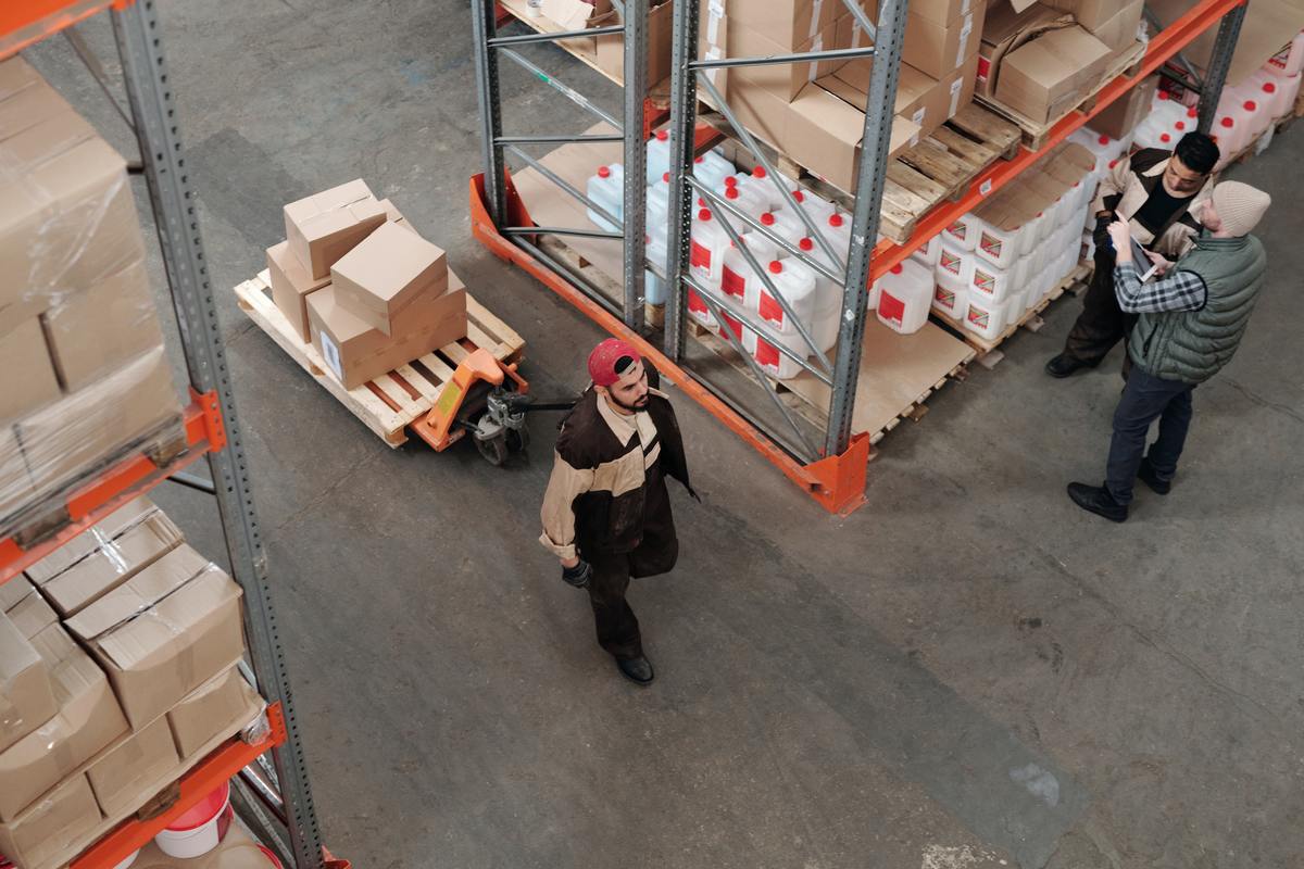 Se prevé que 870 mil personas contratadas bajo la figura del outsourcing reciban un aumento de 10 por ciento en su salario actual. | Especial
