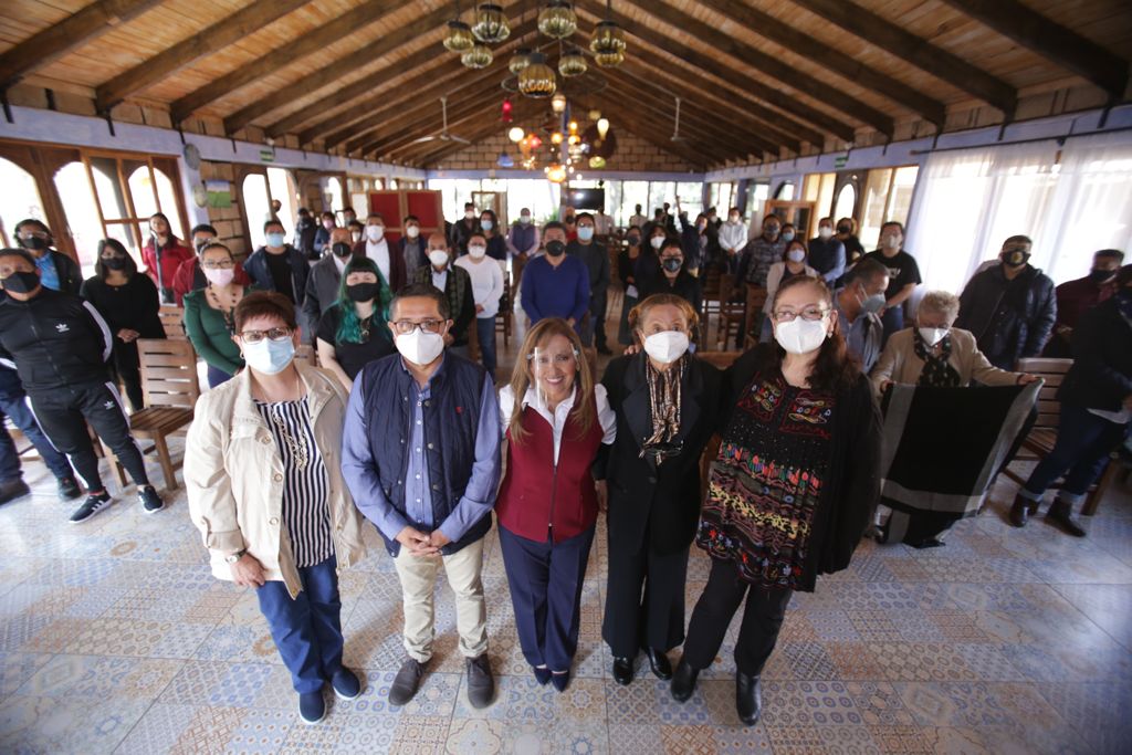 Representantes de la comunidad artística y cultural de Tlaxcala se reunieron con Lorena Cuéllar Cisneros. (Especial)