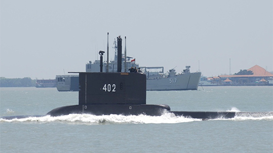 Indonesia encuentra submarino desaparecido