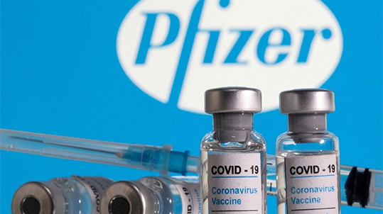 Pfizer instalará 20 plantas en EU y Europa para aumentar producción de vacuna anticovid