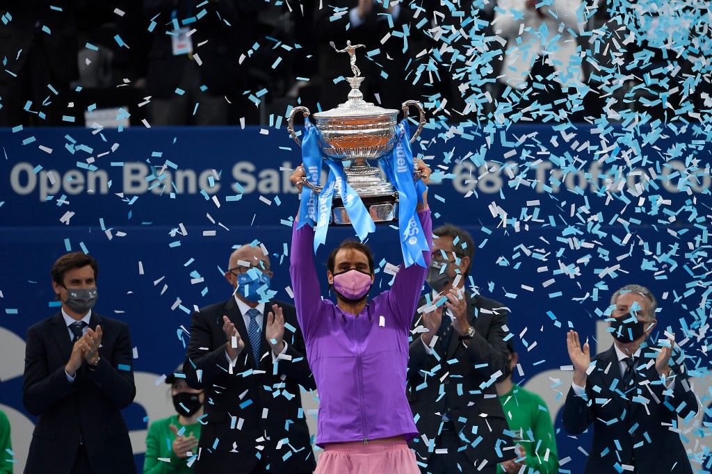 Rafael Nadal supera a Tsitsipas y conquista su título 12 del Abierto de Barcelona (AFP)