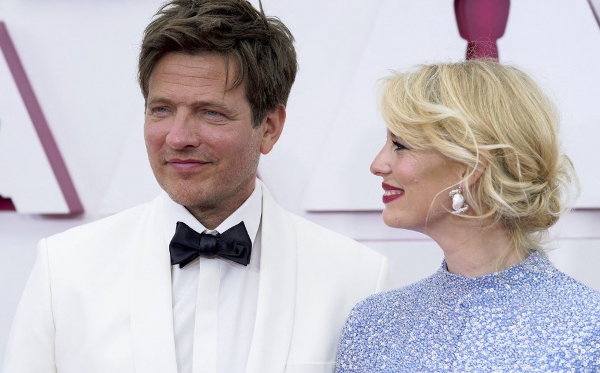 Thomas Vinterberg conmueve en Premios Oscar 2021 con emotivo discurso; dedica galardón a su hija fallecida. (AFP)