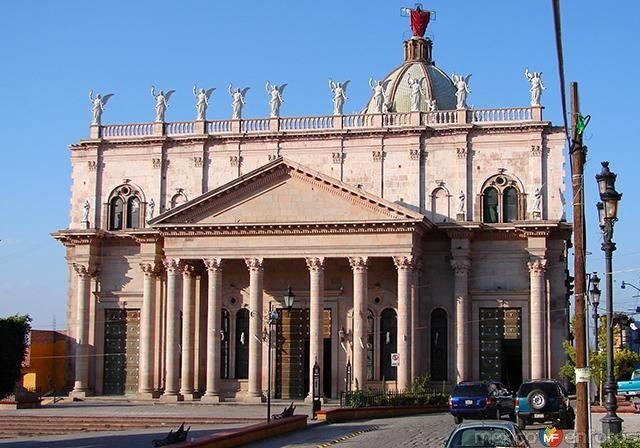 Parroquia del Sagrado Corazón en Apaseo el Alto