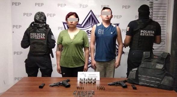 Policías municipales de Tehuacán son detenidos con drogas y armas de fuego. (Especial)