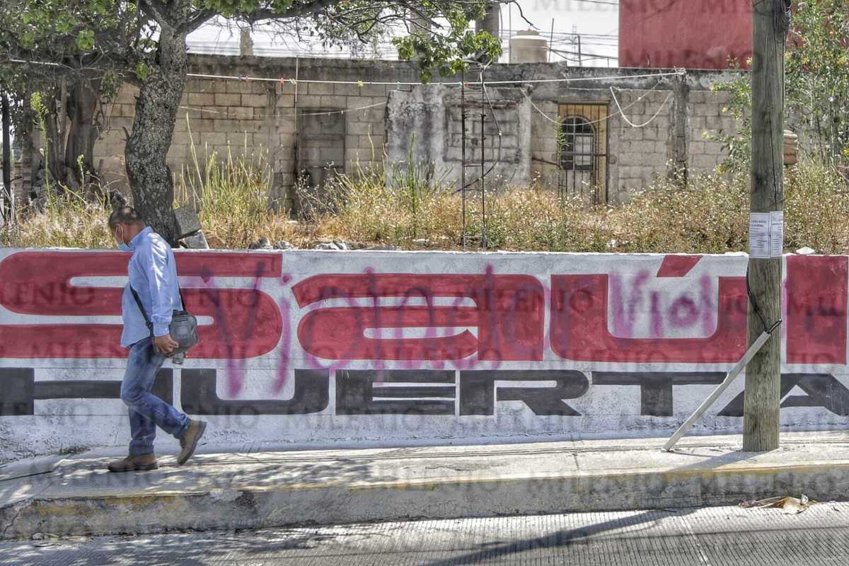 Borran bardas con propaganda de Saúl Huerta | Andrés Lobato