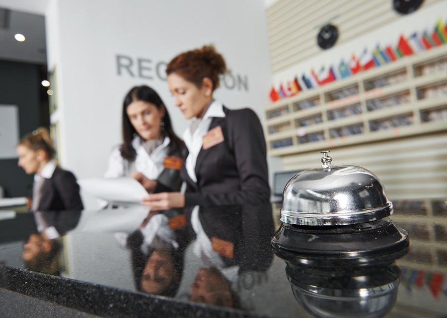 Las cadenas hoteleras han sido de las industrias más afectadas por la pandemia de covid-19. (Shutterstock)